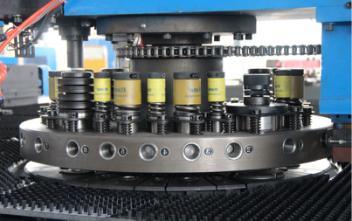CNC Turret Single Column Hydraulic Punching Machine (DOOHE-O305)